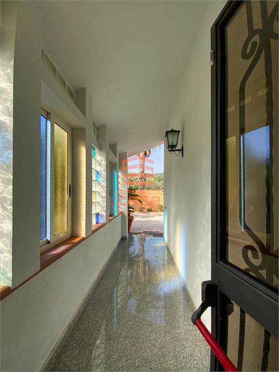 patio ingresso